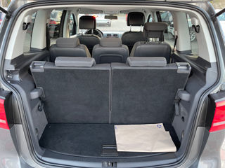 Volkswagen Touran foto 18