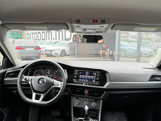 Volkswagen Jetta foto 5