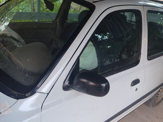 Nissan Micra foto 2