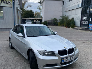 BMW 3 Series foto 1