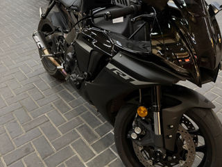 Yamaha R1 фото 4