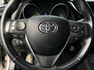 Toyota Auris foto 9