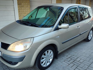 Renault Scenic foto 2