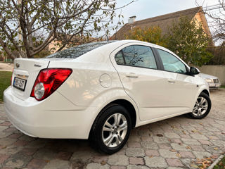 Chevrolet Aveo foto 4