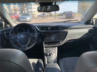 Toyota Auris foto 8