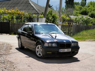 BMW 3 Series foto 6