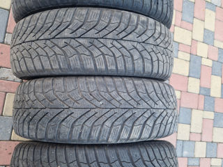 Kumho 215/65/16 foto 5