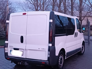 Opel Vivaro foto 3