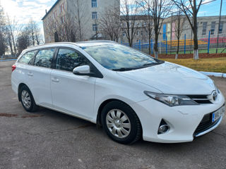 Toyota Auris foto 2