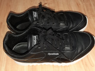 Ghete " Reebok " originale  mar.. 38 Piele Naturală... stare ideala fara defecte! 350lei foto 4