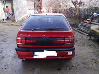 Renault 19 foto 4