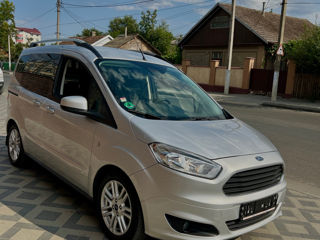 Ford Courier