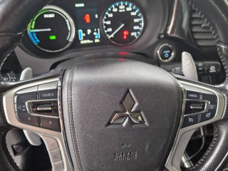 Mitsubishi Outlander foto 8