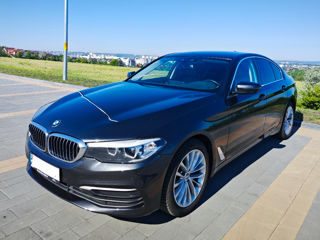 BMW 5 Series foto 2