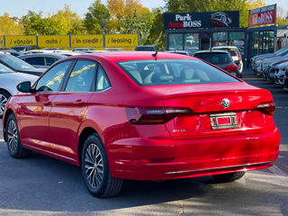 Volkswagen Jetta foto 8