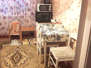 Vind apartament cu 2 camere or. Straseni foto 5