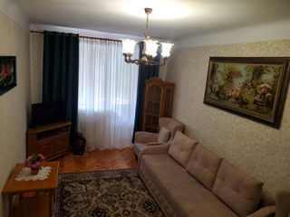 Apartament cu 2 camere, 75 m², Buiucani, Chișinău