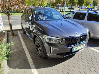 BMW iX3 foto 1