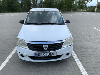 Dacia Logan foto 4