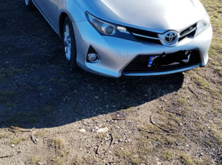 Toyota Auris foto 2