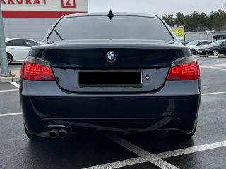 BMW 5 Series foto 6