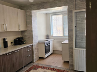 Ap. 4 cam., 100 м², 2/17 et.