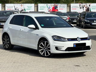 Volkswagen Golf foto 1