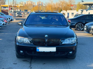 BMW 7 Series foto 3