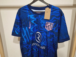 Atletico Madrid-Third kit