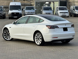 Tesla Model 3 foto 5