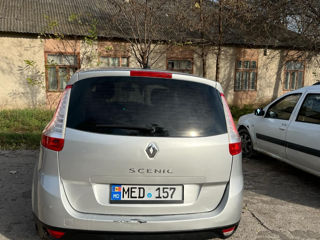 Renault Grand Scenic foto 4