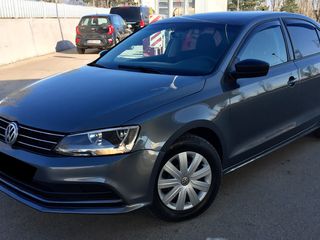 Volkswagen Jetta foto 2