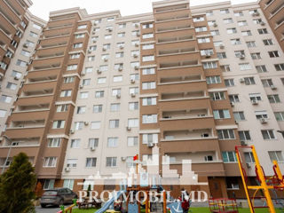 Apartament cu 3 camere, 98 m², Buiucani, Chișinău foto 1