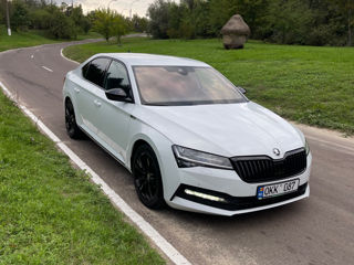 Skoda Superb foto 2