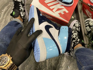 Nike Air Jordan 1 Retro High Glossy Blue/Black Women's foto 3