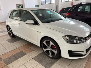 Volkswagen Golf foto 2