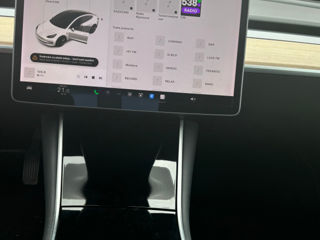 Tesla Model 3 foto 13