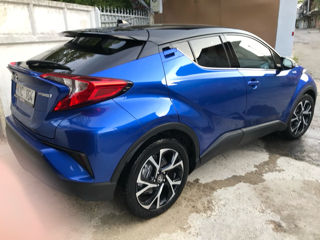 Toyota C-HR foto 4