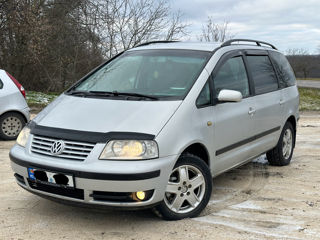 Volkswagen Sharan foto 2