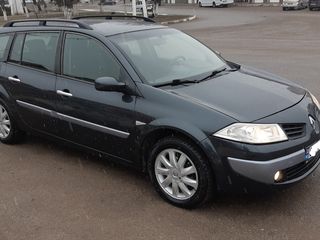 Renault Megane foto 2