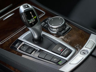 BMW 7 Series foto 16