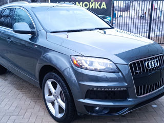 Audi Q7 foto 1