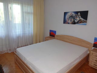 Apartament cu 3 odai sect.Botanica mobilat cu reparatie  se afla linga Fidesco. foto 1