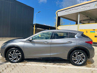 Infiniti Q30 foto 6