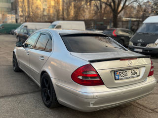 Mercedes E-Class foto 4