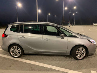 Opel Zafira foto 2