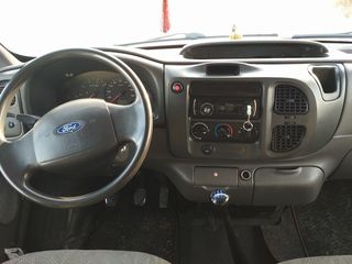 Ford Transit foto 2