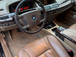 BMW 7 Series foto 7