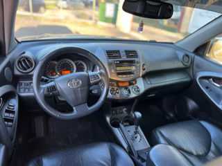 Toyota Rav 4 foto 10