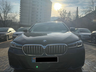 BMW 5 Series foto 2